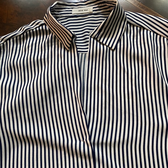 Black/white stripe blouse - Picture 2 of 7